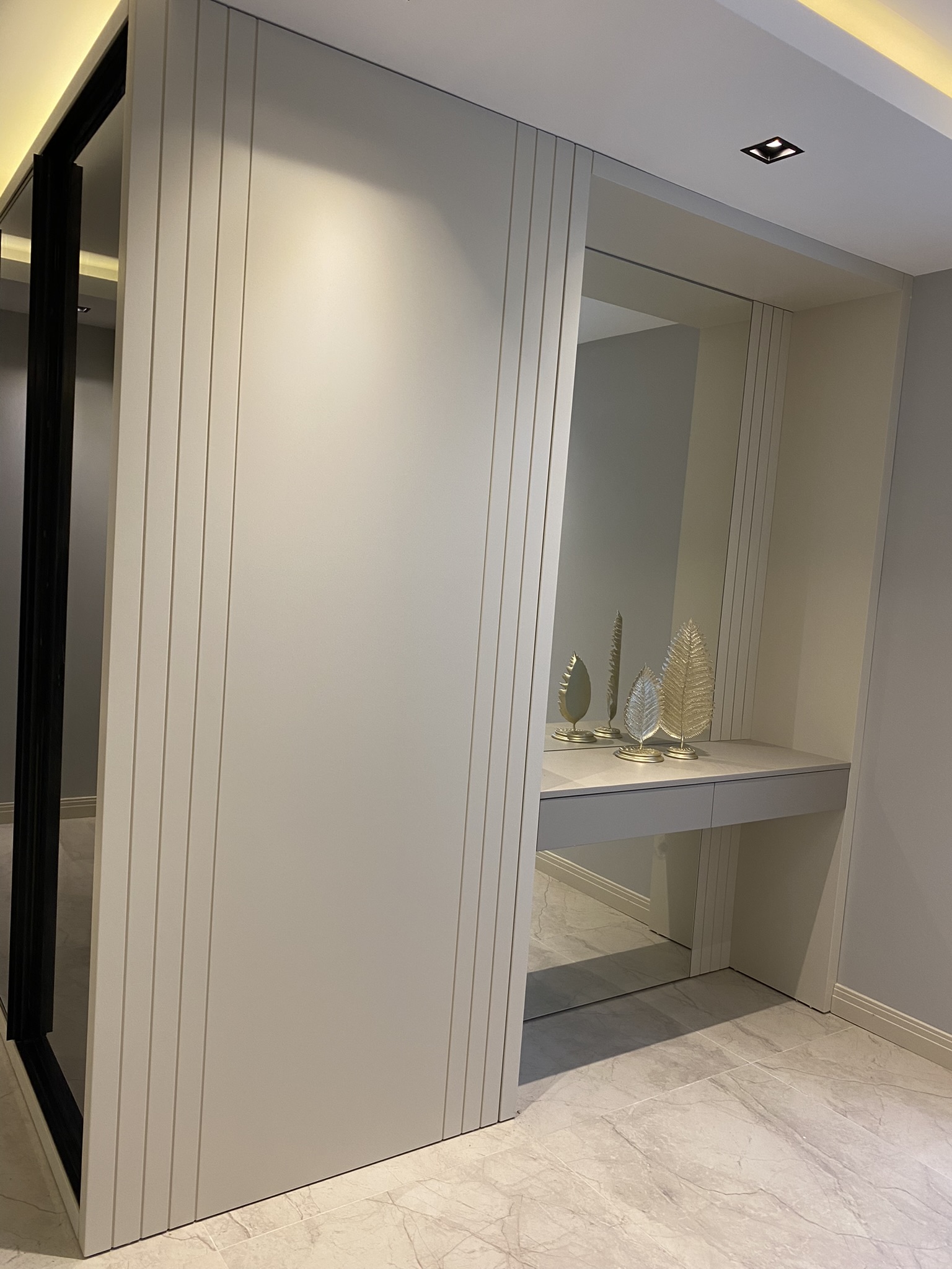 Bodrum Yalıkavak villa dolap tasarımı geniş açı görünüm