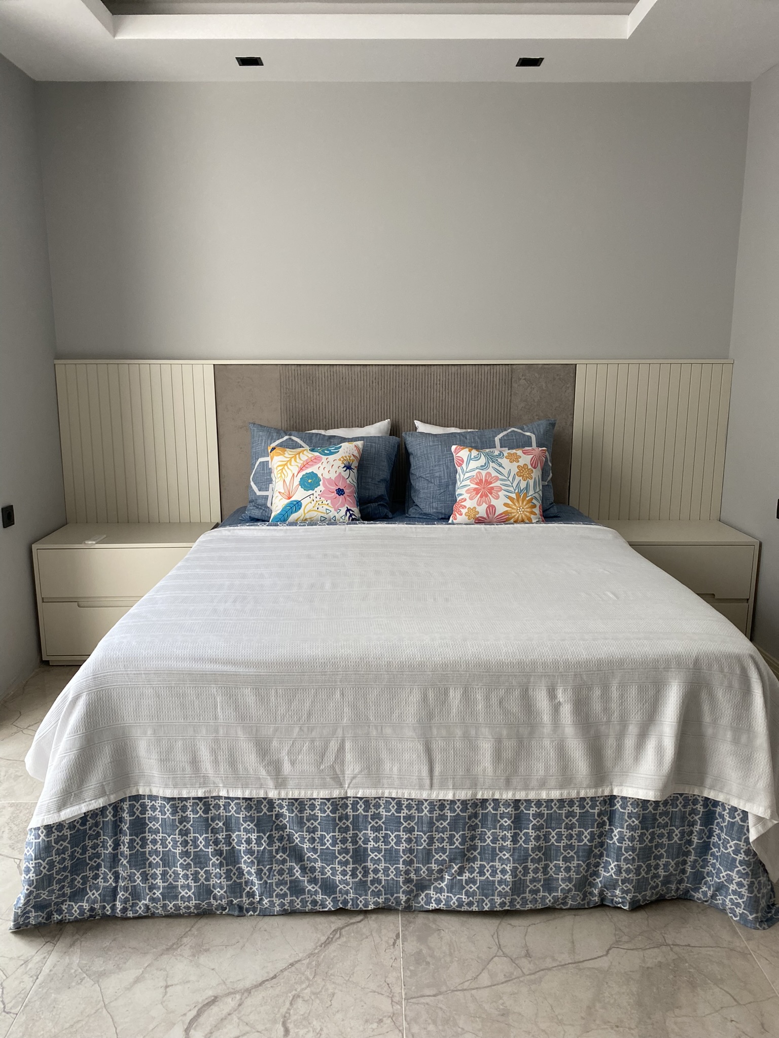 Bodrum Yalıkavak Villa yatak odası — ışık detayı