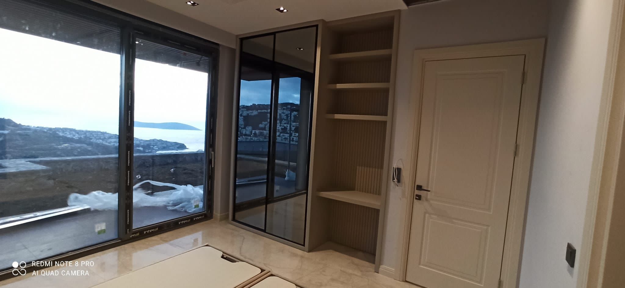 Bodrum Yalıkavak villa dolap tasarımı iç mekân görünümü