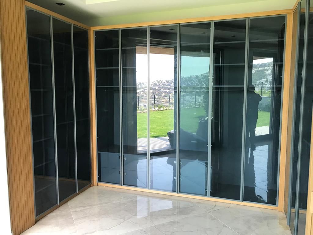 Ulaş Ulucan dolap tasarımı malzeme geçişleri
